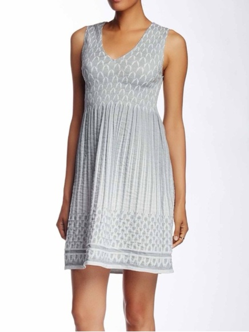 Max Studio Light Gray Sleeveless V-Neck Pleated Mini Dress